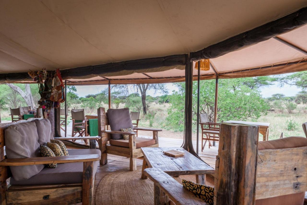 Baobab Tented Camp Kwa Kuchinia エクステリア 写真